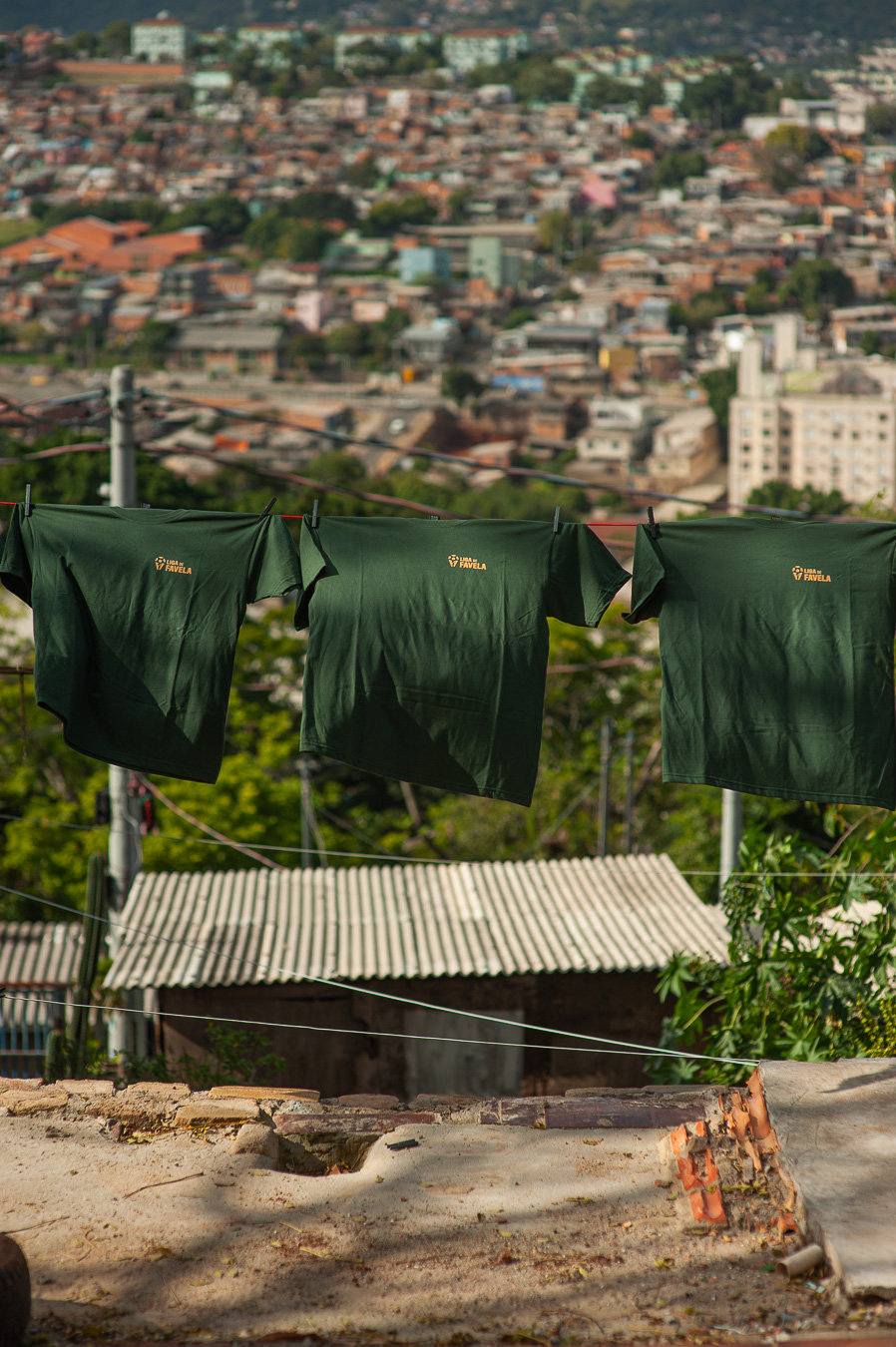 Camiseta Oficial Liga de Favela – Edição Limitada - Imagem 2